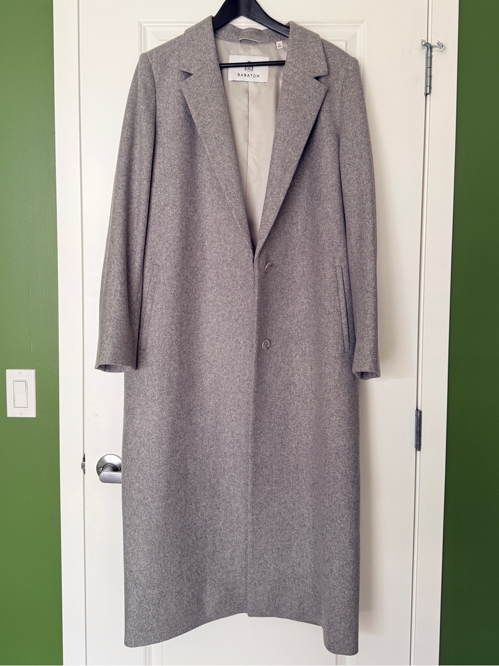 Aritzia Babaton Virgin Wool Stedman Coat in Grey - Like New / Never Worn
